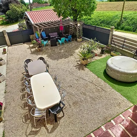 Holiday home Maison De 5 Chambres Avec Jacuzzi Jardin Clos Et Wifi A Bars Bars (Gers)